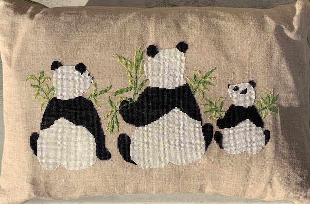 Marianne Thornberg Panda broderi - GLIENKE DESIGN